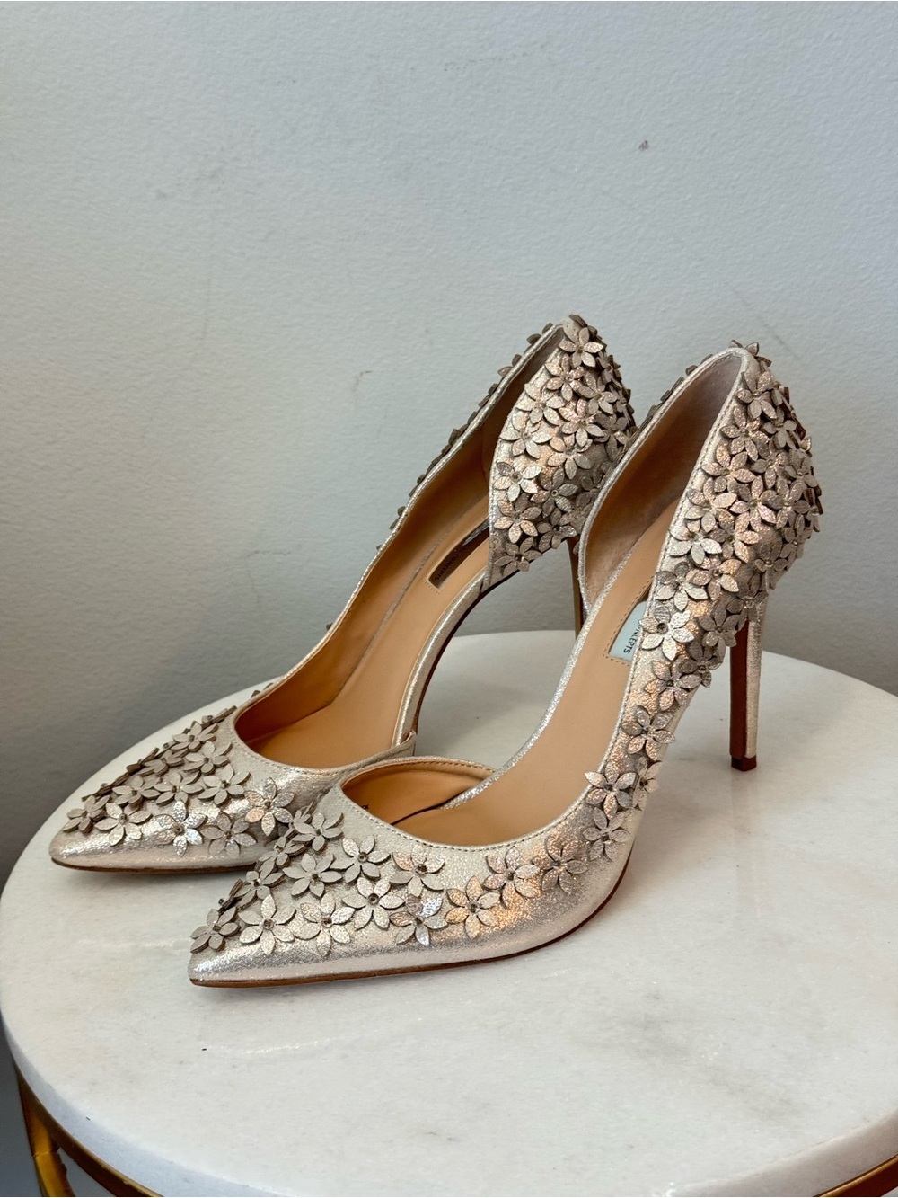 INC International Concepts Silver Floral Appliqué Pointed-Toe Heels - Picture 2 of 16